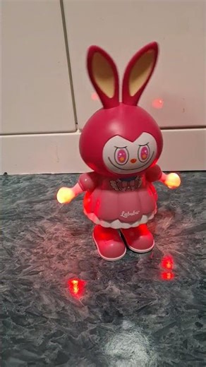 TRENDING DANCING LABUBU | POPMART #labubu #popmart #cute #asmr #shorts #satisfyingシ #trending #fyp