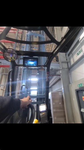 El manejo eficiente de un order picker en el almacén