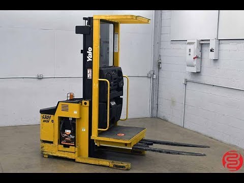 Yale E Series Fork Lift Order Picker