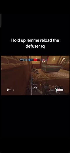 Reloading defuser 😭💔 #fyp #siegeclips #glitch #funny #reload