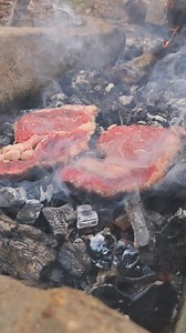 1.5M views · 21K reactions | The Keyhole campfire technique - perfect for cooking #campfire #campfirecooking #outdoorcooking #campcooking #bushcraft #outdoors #selfreliance #reels #selfsufficient #keyholefire | WoodsBound Outdoors | Facebook