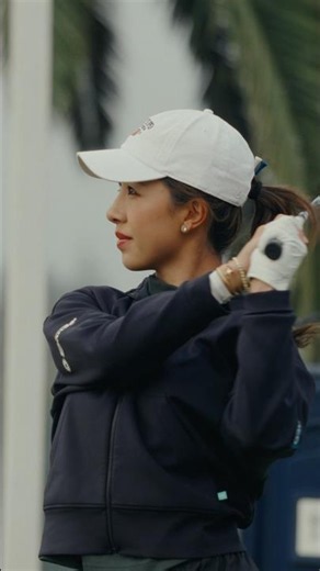 Muni He joins the very first group of LPGA players to tee off at Riv 🏌️‍♀️🌴