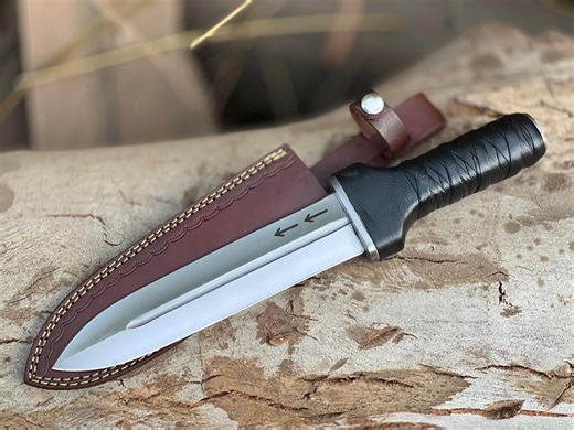 Thorfin Inspired Twin Dagger Set Anime Style Decorative Collectible Blade - Gift for Anniversay, Birthday, Men - Etsy UK