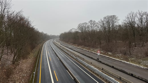 Lokalzeit aus Bonn: Blindgänger an A59 gesprengt - Autobahn wieder frei