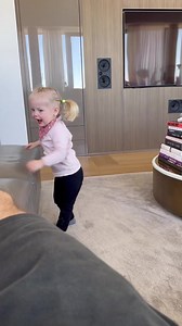 201K views · 5.8K reactions | Qualcuno ha paura del solletico ❤️ | Il Meglio Dei Ferragnez | Facebook