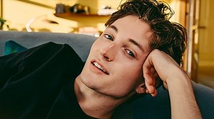 Terjemahan Lirik Lagu Henry Moodie - Drunk Text - Tribunmanado.co.id