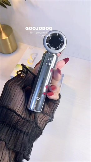 GOOJODOQ Urban Silver Pocket Fan Review