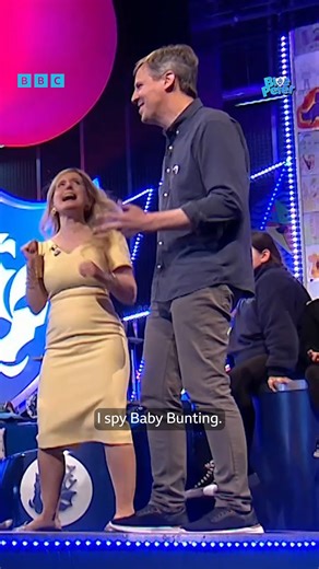 Is this the new way to read Each Peach Pear Plum and all bedtime stories?! 👀 #bluepeter #mcgrammar | CBeebies Parenting