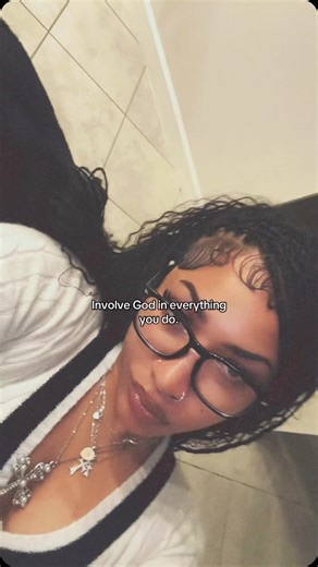 Deeaundra Tipler on Instagram: "#God#mosthigh#intune#connected"