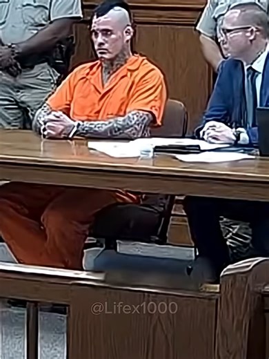 man gets sentenced to 400 years in state prison and starts clapping#sentences #court #prison