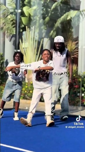 What's the MOST VIRAL Dance Trend Right Now? #dance #amapianodance #biskit #dwpacademy #dancshort