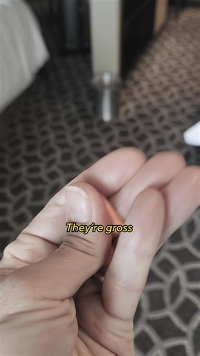 😌 Over 2 MILLION customers use Loop earplugs to reduce triggering noise and feel calmer throughout the day. Try for yourself with 100-day free returns 👋 🌍 2 MILLION customers 🚀 #1 earplugs on the internet⭐️ 34,104 5-star reviews | Loop