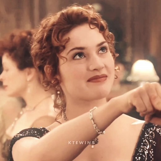 who wouldnt fall in love with thoes eyes #fyp #titanic #rosetitanic #jacktitanic #jackdawson #rosedewittbukater #katewinslet #leonardodicaprio #lovestory #behindscenes #titanicdeletedscene #deletedscene #deletedscenes