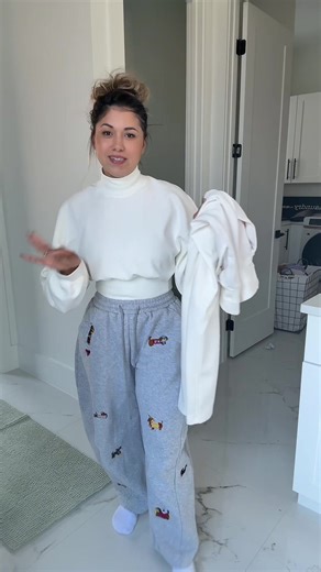 Chic and Comfy Loungewear Outfit You’ll Love