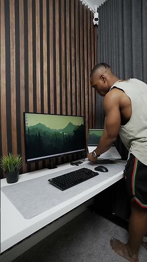 The Cleanest Minimalist Gaming Desk Setup You’ll Ever See!