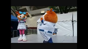 【横浜DeNAベイスターズ】キララ、スターマンを締め上げる