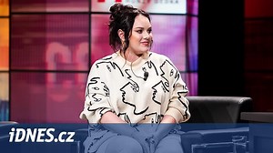 Příjmení Chobot je podle manžela největším důkazem lásky, říká Ewa Farna - iDNES.cz