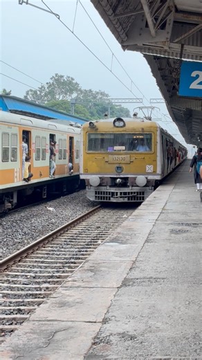 13K views · 109 reactions | Onol emu Meeting Vajra Emu local | Indian life lines | Facebook