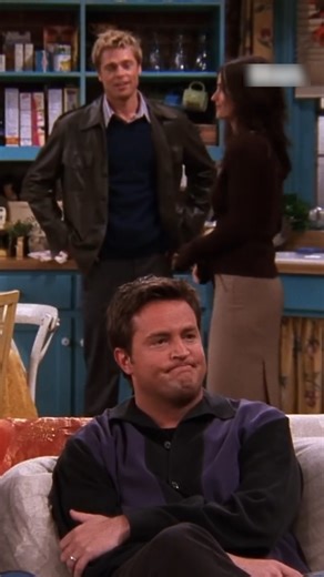 Brad Pitt absolutely stole the show in this iconic Friends episode