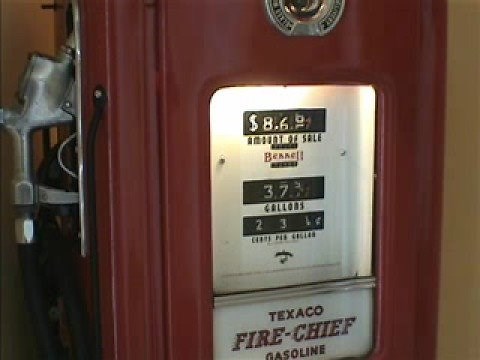 Bennett 766 Vintage Gas Pump