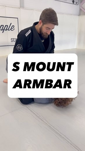 25 reactions · 15 comments | S Mount Armbar!!  S Mount Course in my bio!!  DON’T MISS IT!!  Save it, send it to a friend & follow for more  @scramblebrandofficial 屢 #bjj #jiujitsu #armbar #armbars #bjjdrills #bjjtechnique #jiujitsutechnique #smount | Zach Smart | Facebook