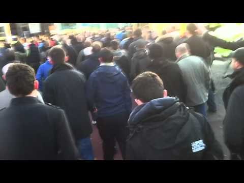 Man Utd fans, surrounded by police from Anfield to the City Cente