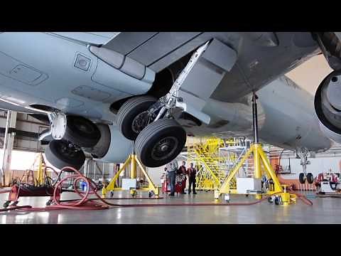Landing Gear Retraction Embraer E190
