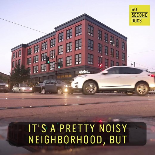 606K views · 10K reactions | Everyone who works there is deaf #deaf #pizza #pizzeria #food #cool #awesome #reelsvideo | 60 Second Docs Presents | Facebook