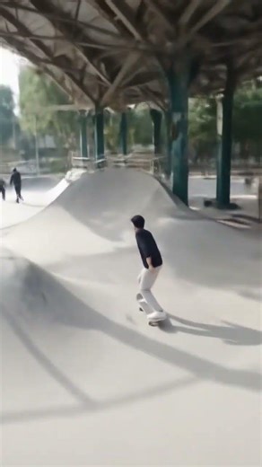 BACKFLIP ON THE WAY 360 BACKFLIP#backflip #backflipinpublic