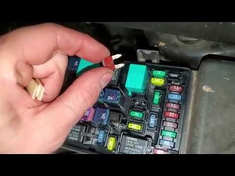 2005 Acura TL AC Fuses and Relays - Locations