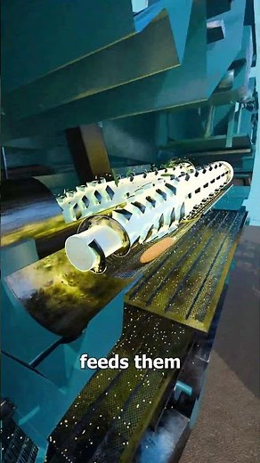 How A Corn Harvester Works 🤔