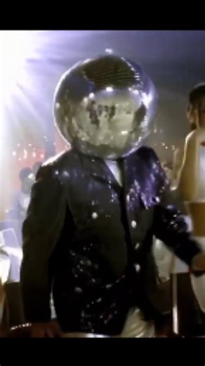 Chile Groove on Instagram: ""Chillin'" es el segundo track del álbum "Modjo" del dúo francés Modjo que hoy recordamos al cumplirse 24 años de su publicación 👏 . . . . . #modjo #chillin #album #aniversario #24años #house #dance #disco #nudisco #reel #groove #chilegroove #share #comparte #followus #siguenos"