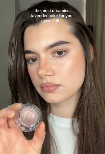 Dreamy Lavender Eyeshadow Look