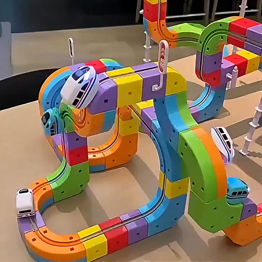 🔥 【New learning toy – fosters bright minds!】 Multi-dimensional track building block train sets – order now and secure a special offer! 👉 Why this set? 🌳 Safe materials colorful design – your child plays happily, you are worry-free! 🧠 From haphazard stacking to thoughtful construction: Develop spatial thinking through track building and playfully encourage your child! 👨👩👦 Family fun – build your own railway kingdom! Not just a toy, but a "creative workshop" for your child. 🎁 The perfect g