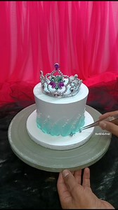 Beautiful crown cake topper 👑 #cake #cakedecorating #barikcakeartist #cakedesign #creativeabdulbarik | Barik Art