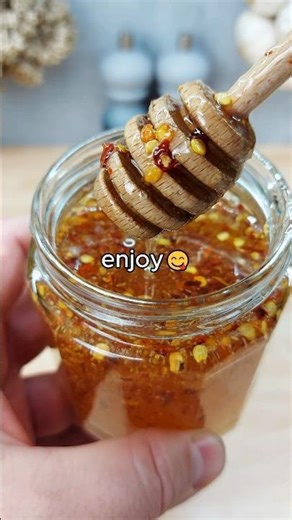 Homemade garlic hot honey 🍯😋
