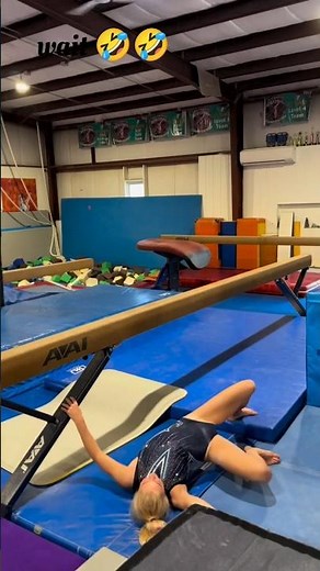 First time reaction girl funny moment 🤣 #funny #funnyclip #funnyvideo #funnymemes #funnyshorts