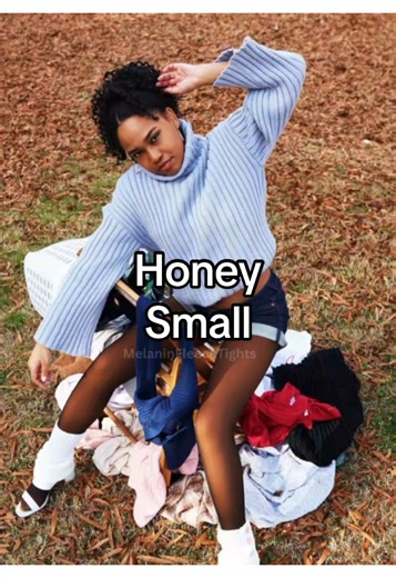 Winter Fashion: How to Rock Mini Skirts with Tights