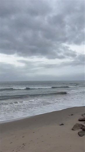 Powers out & storm is here! And it’s still a beautiful ocean 🌊 | Victoria Principal