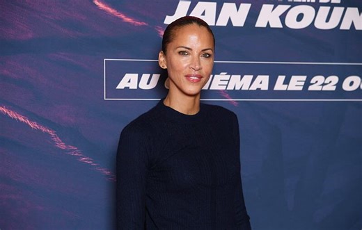 Noémie Lenoir, qui a révélé souffrir d’alcoolisme, a trouvé une nouvelle voie à partir de ses problèmes de santé