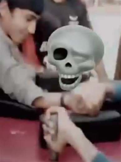 One Sided Arm Wrestling Challenge – Intense Flash Pin!