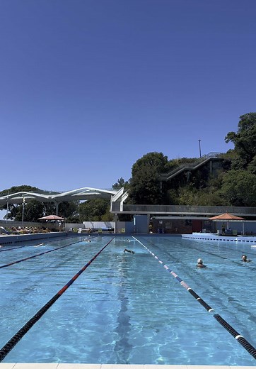 Tips for Improving Swimming Technique and Fitness