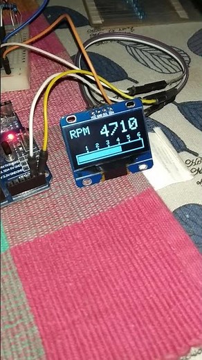 Tacómetro con Arduino y display OLED I2C usando interrupciones y un opamp tl072