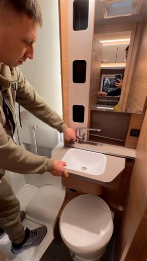 Some very strange decisions in a €75,000 motorhome