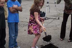 Fairfax Elementary, Mentor Tree Commission Celebrate Arbor Day