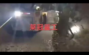 1立方井下电动铲运机矿洞巷道工作视频展示