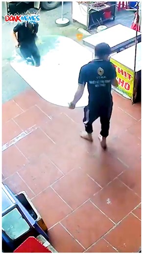 2.1K views | Glass shatter in the most unexpected and funny 犯 | Dank Memes | Facebook