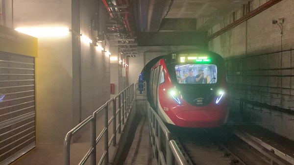 Explore Putrajaya's Landmarks with the PYL MRT Line