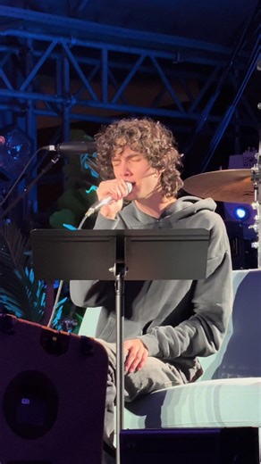 Sombr's Soundcheck Performance of Sailor Song in Munich