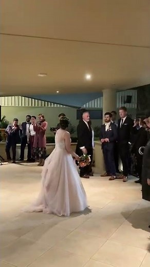 Bouquet Toss | Bouquet Toss Songs | Fun Bouquet Toss